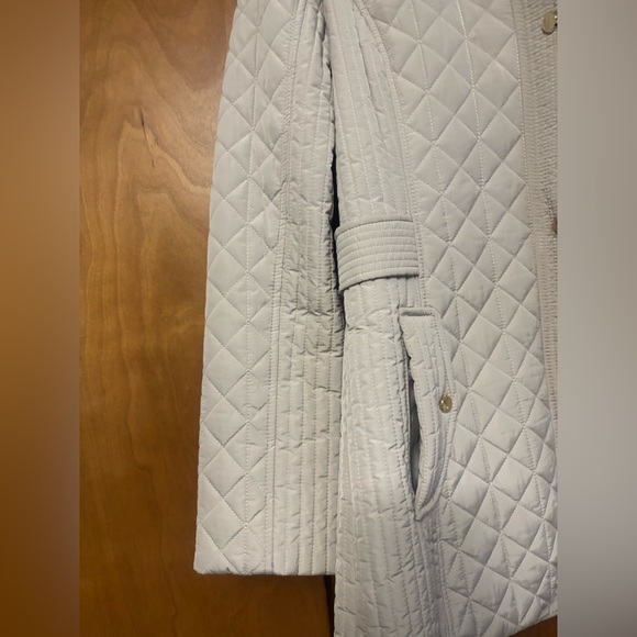 Jones Women’s Winter Coat - Picture 3 of 9